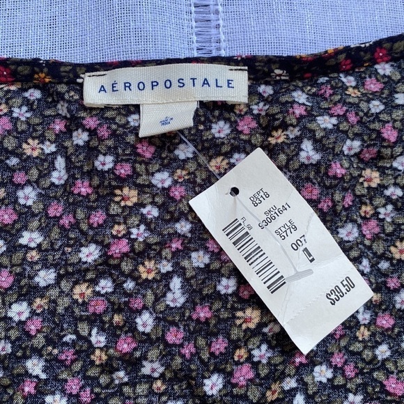 NWT Aeropostale floral cut out crop top with puff sleeves. - Picture 5 of 16